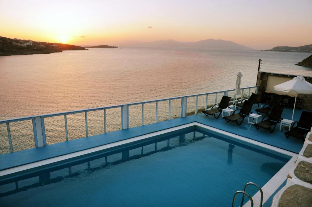 Vana Holidays Орнос Экстерьер фото